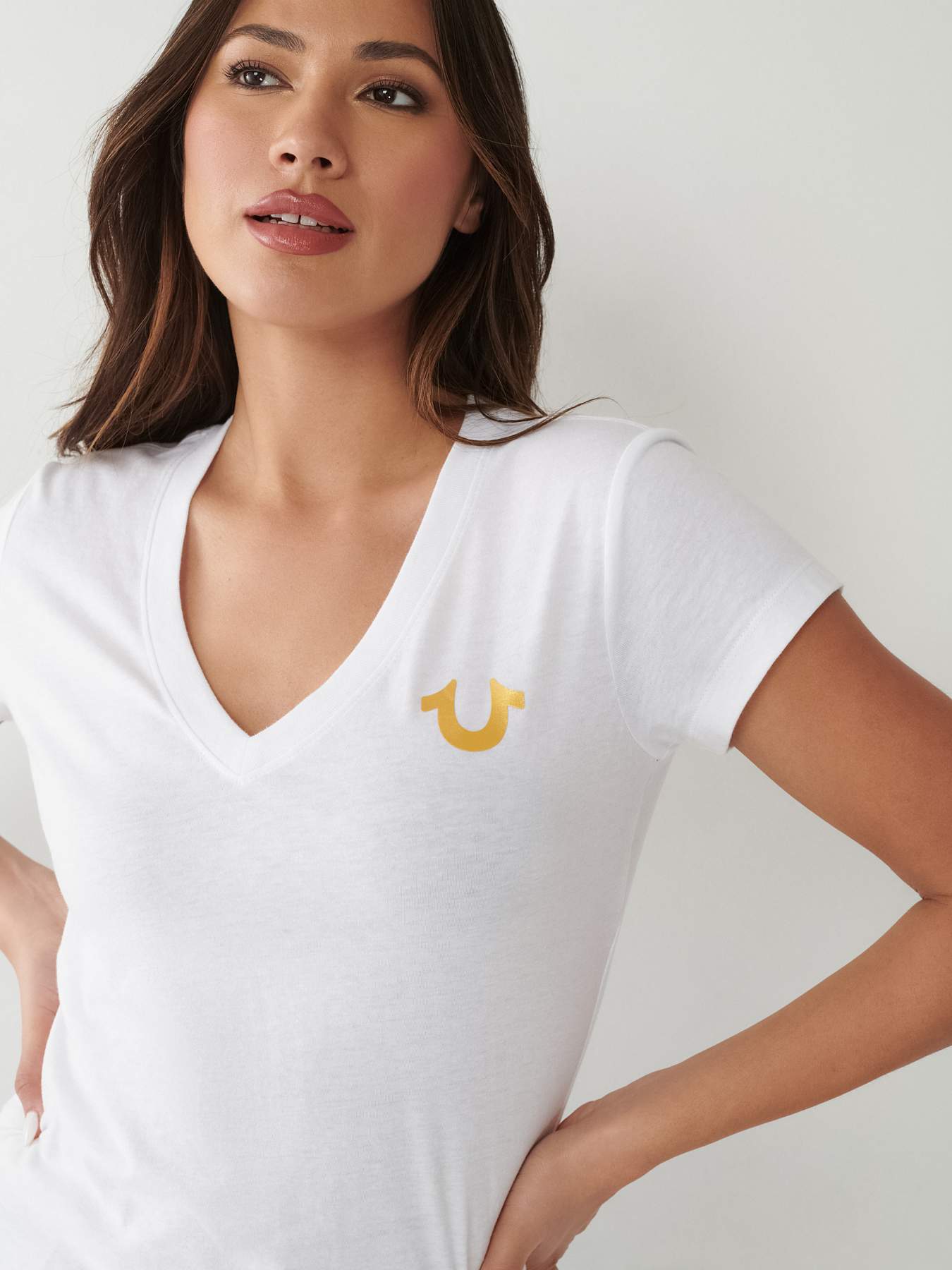 HORSESHOE LOGO V TEE