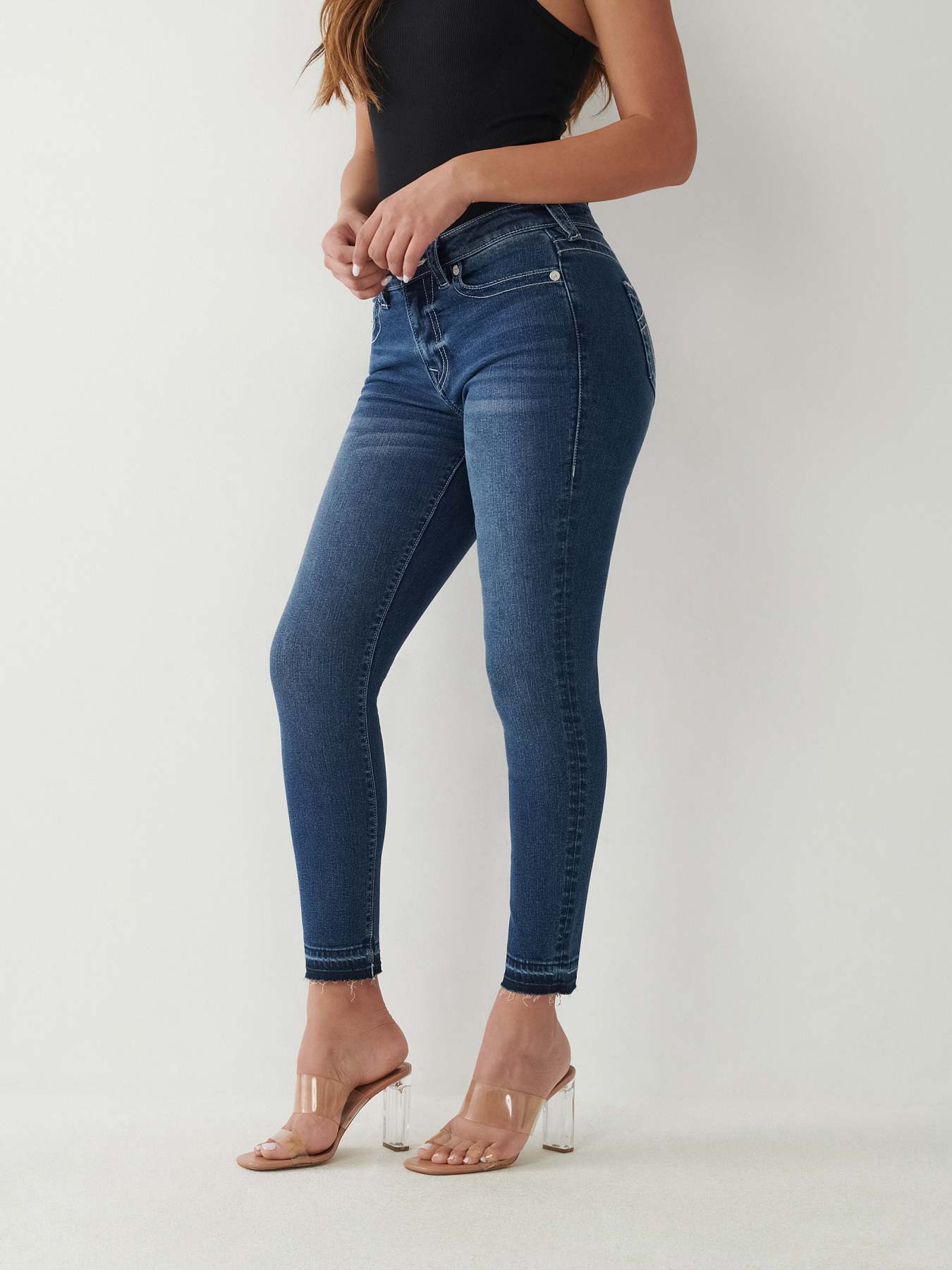 JEANS SKINNY CURVIL&Iacute;NEOS JENNIE AL TOBILLO