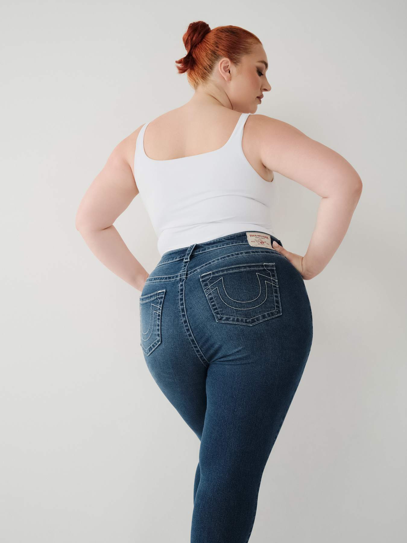 JEANS SKINNY CURVIL&Iacute;NEOS JENNIE AL TOBILLO