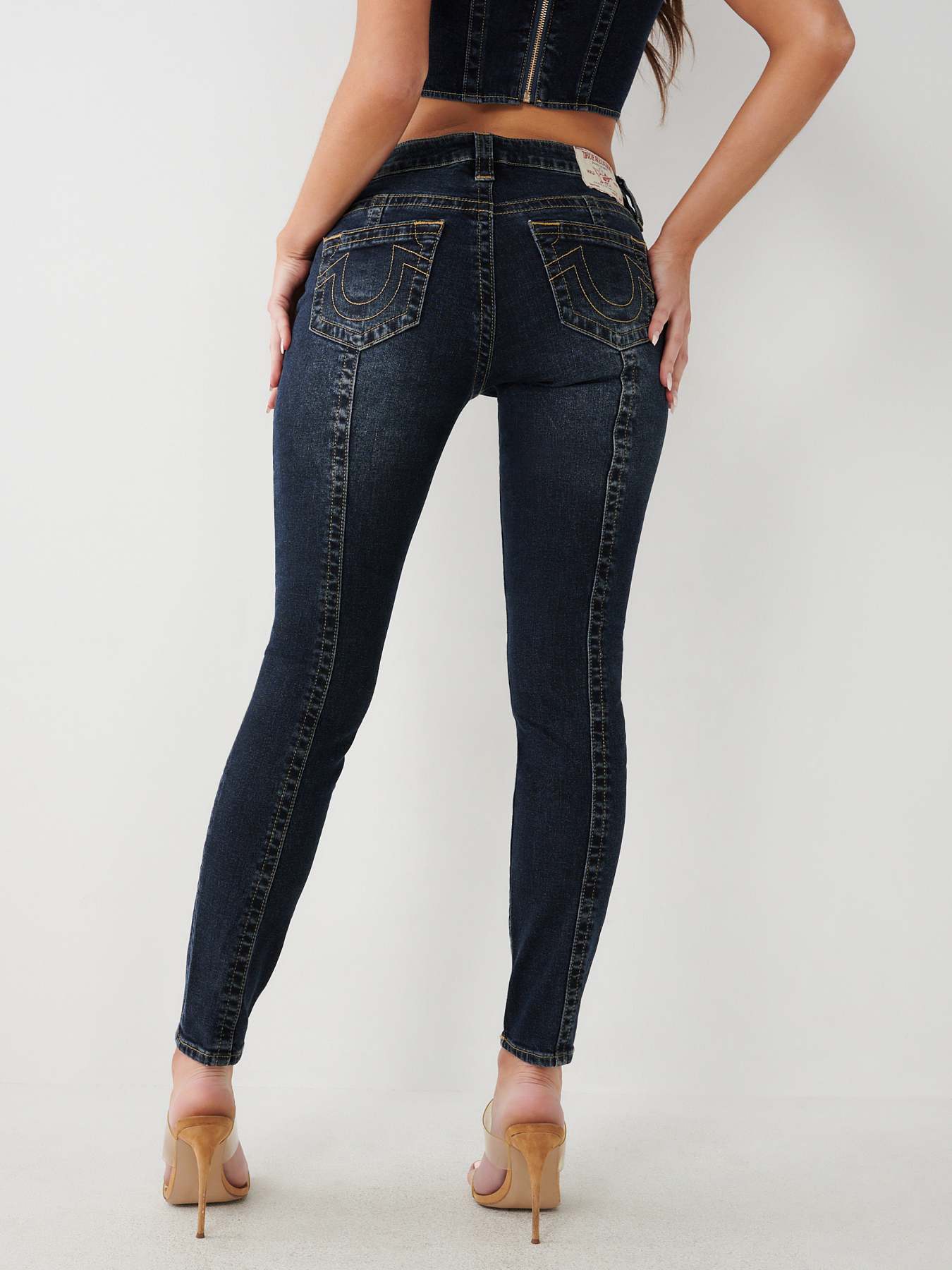 JENNIE MID RISE CURVY SKINNY JEAN