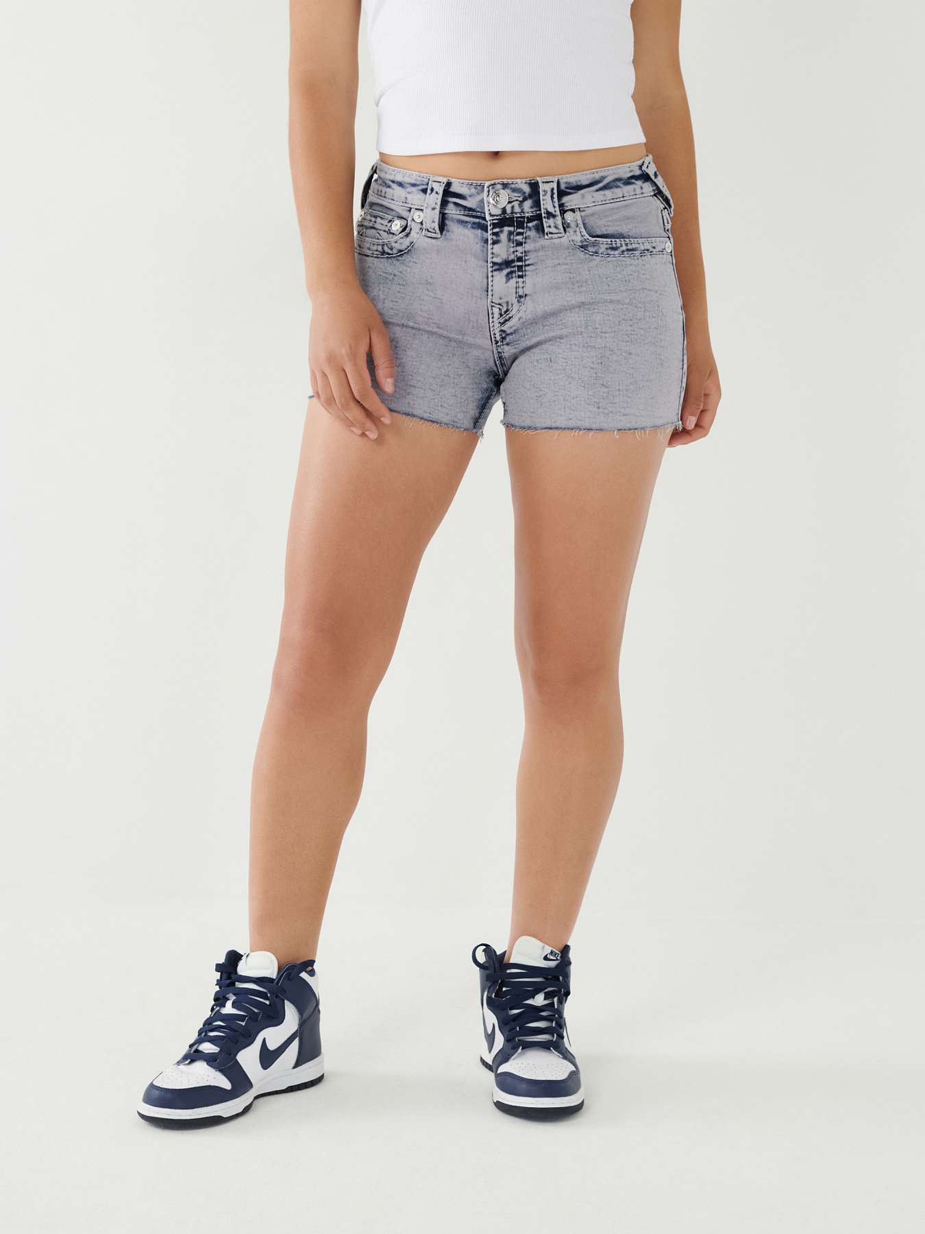 SHORTS CURVIL&Iacute;NEOS JENNY CON COSTURAS BIG T