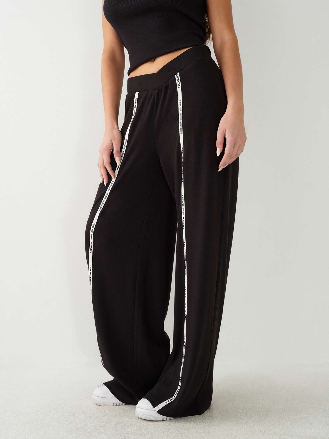 WIDE LEG LOGO TRIM JOGGER, image 4