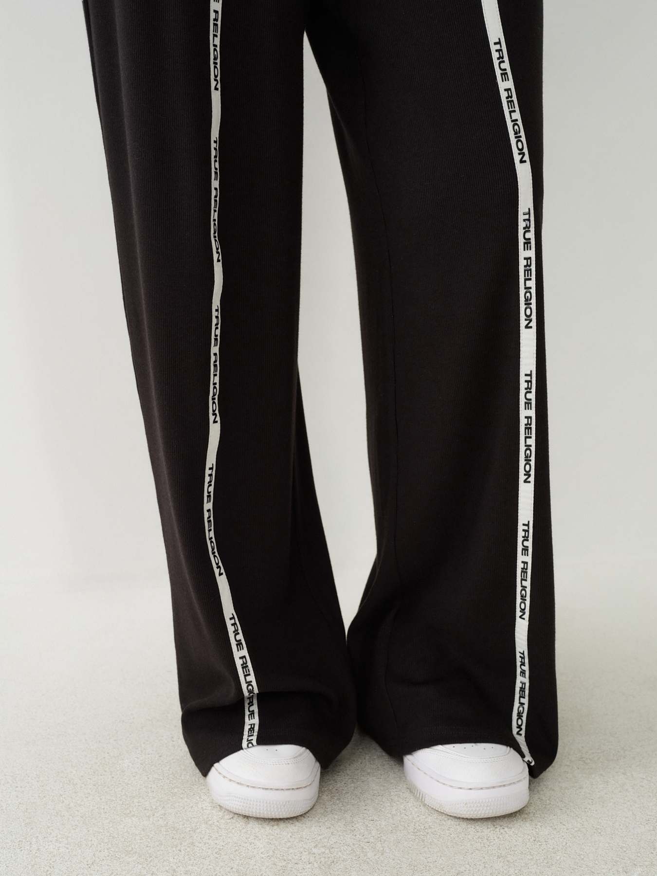 WIDE LEG LOGO TRIM JOGGER, image 5