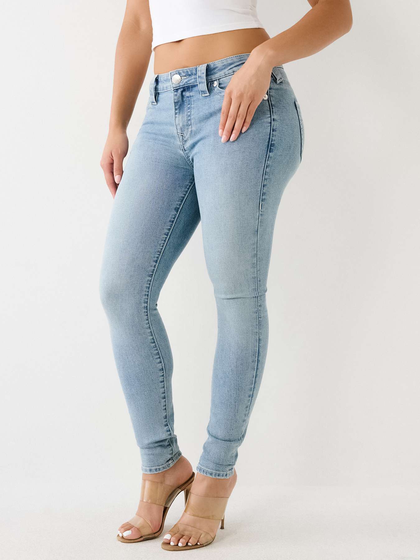 JEANS SKINNY CURVIL&Iacute;NEOS JENNIE DE TIRO MEDIO