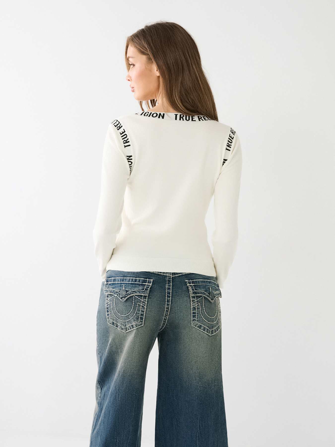 TR LOGO TRIM SCOOP SWEATER