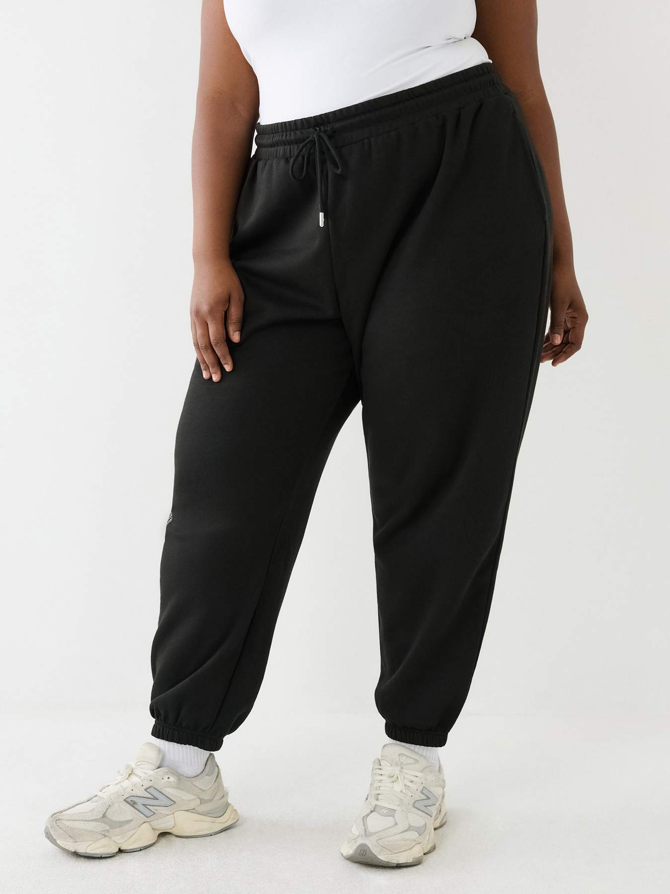 CRYSTAL HORSESHOE BOX HIGH RISE BOYFRIEND JOGGER