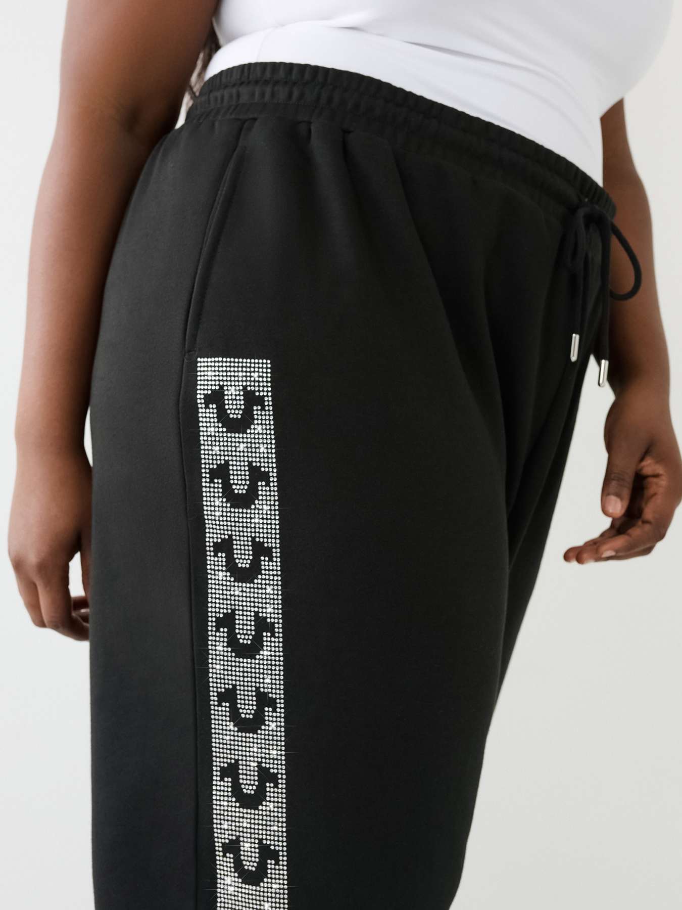 CRYSTAL HORSESHOE BOX HIGH RISE BOYFRIEND JOGGER