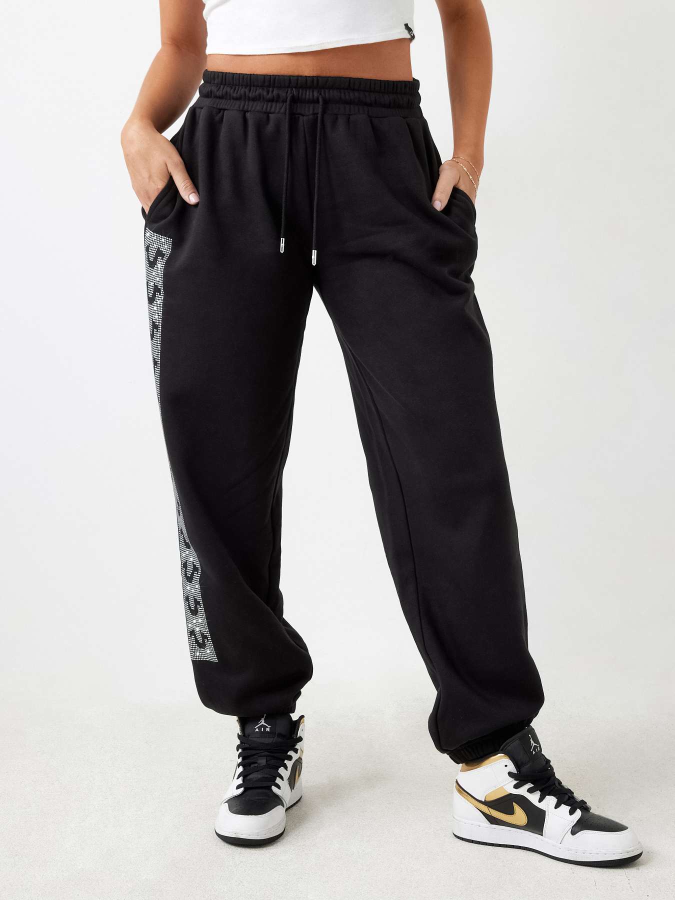 CRYSTAL HORSESHOE BOX HIGH RISE BOYFRIEND JOGGER