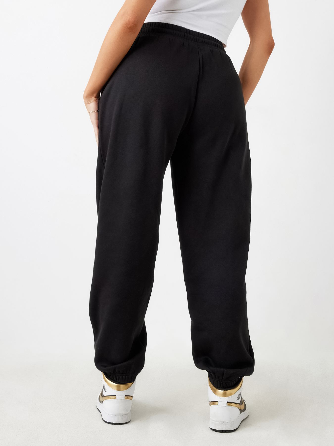 CRYSTAL HORSESHOE BOX HIGH RISE BOYFRIEND JOGGER