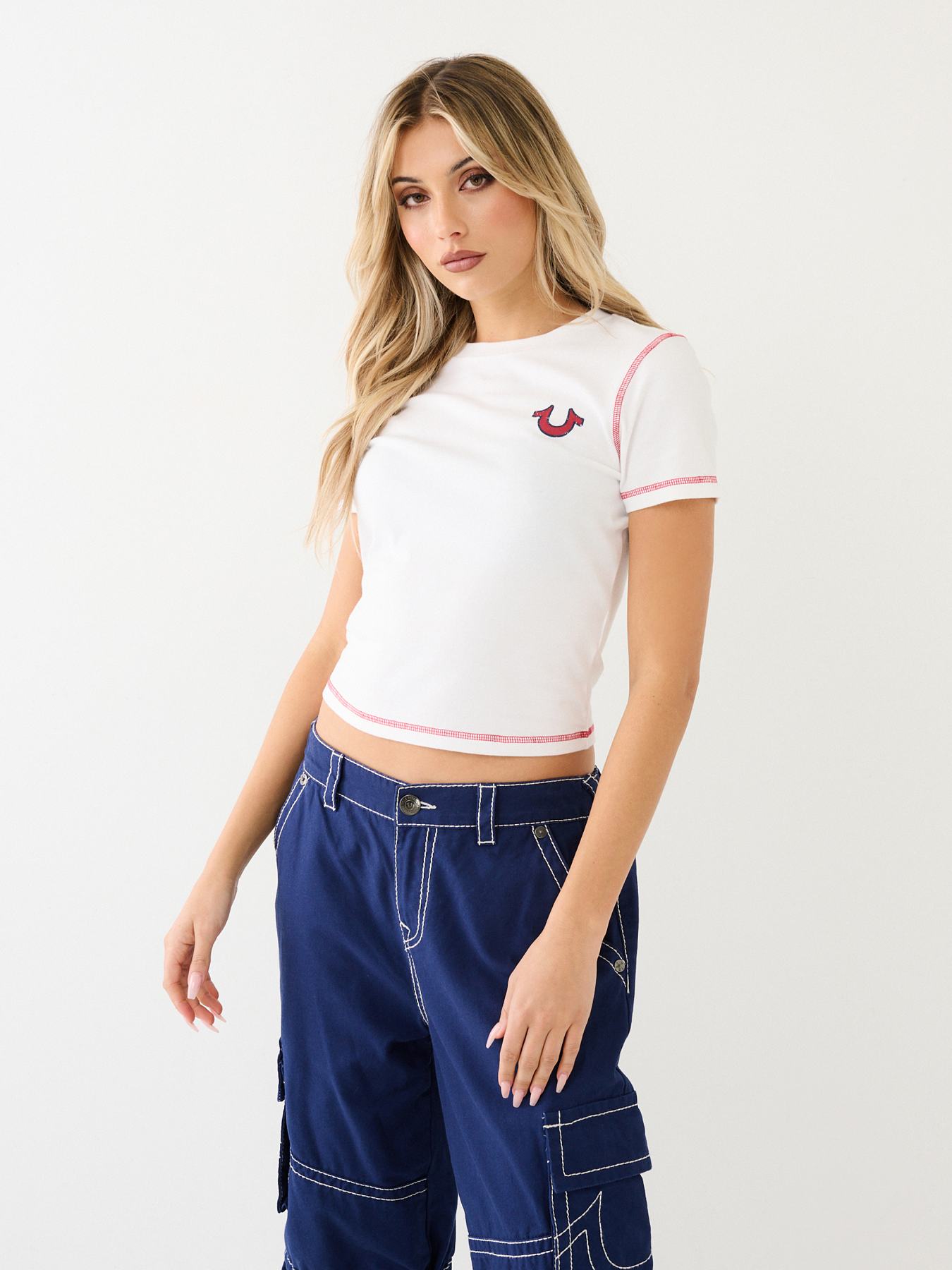 True Religion★半袖 クルーネック Wing ロゴ トップス Tシャツ HS WING LOGO CONTRAST STITCH TEE - White | True Religion