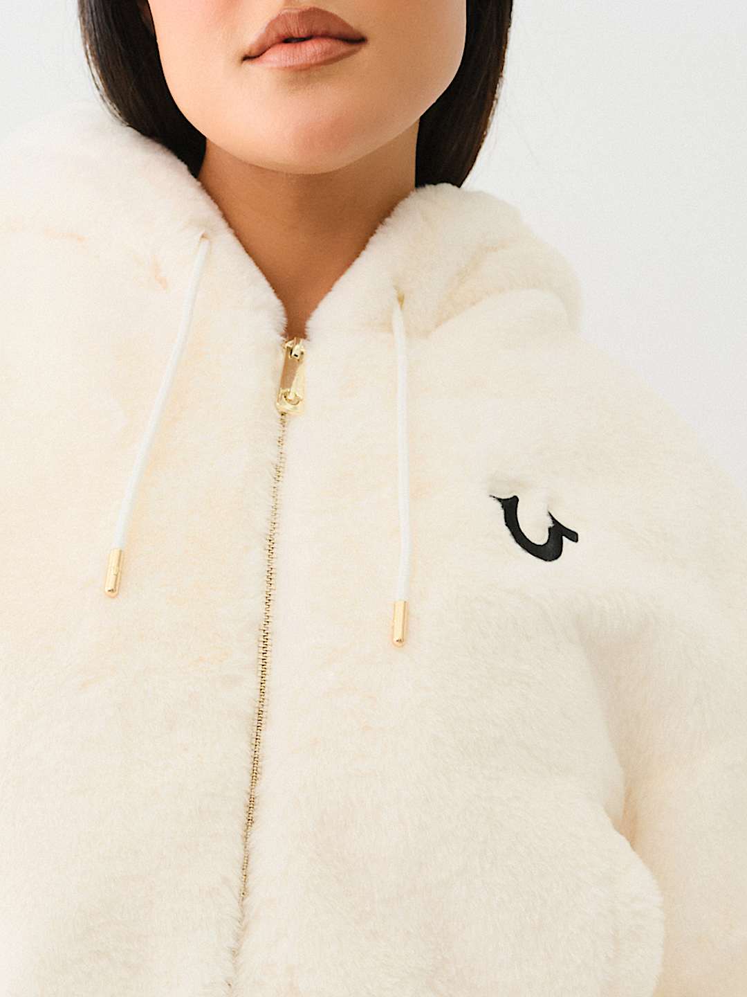 CHANDAIL &Agrave; CAPUCHON &Agrave; FERMETURE &Eacute;CLAIR AVEC LOGO ET FAUSSE FOURRURE