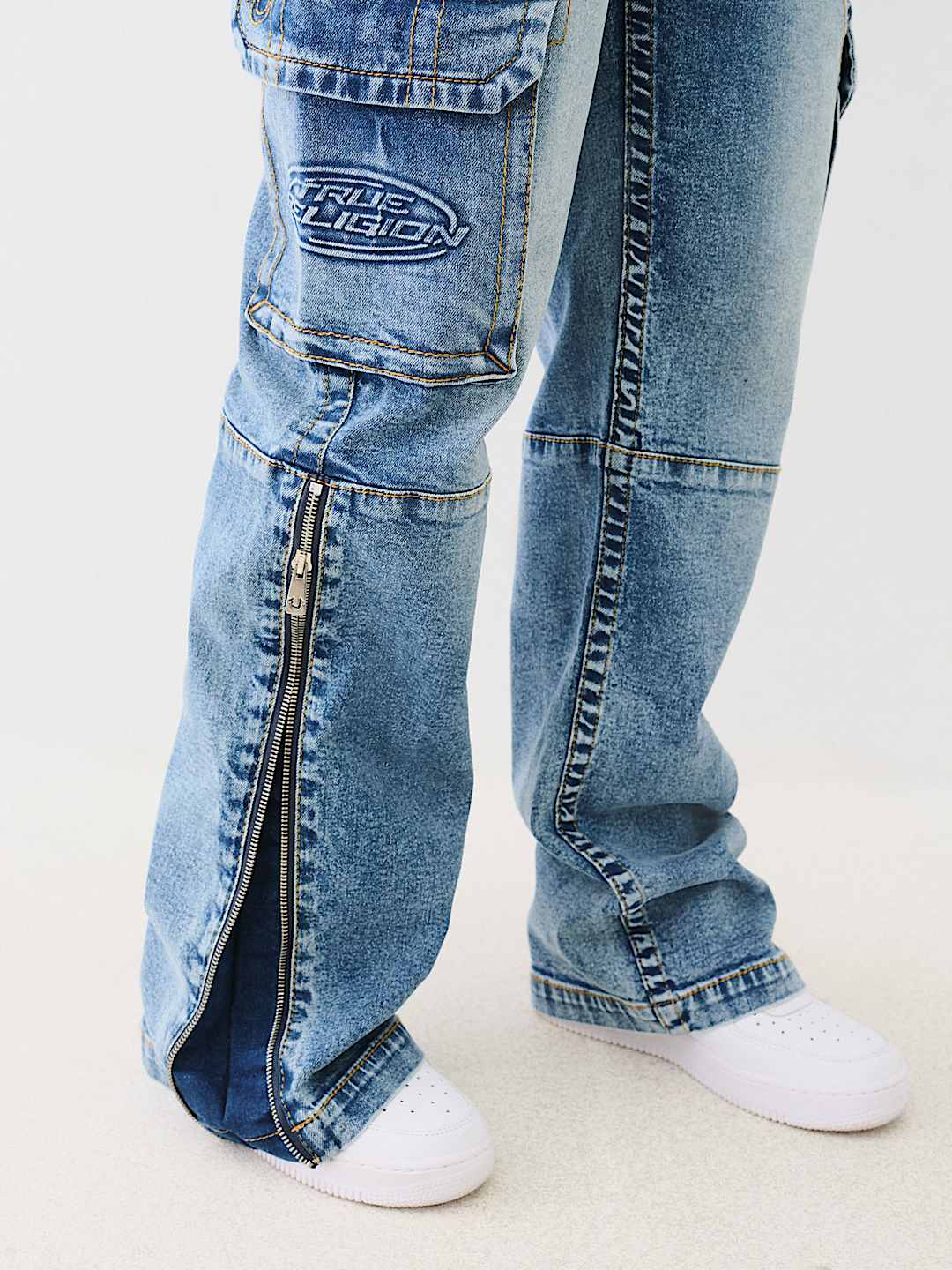 MILITARY BIG T CARGO JEAN True Religion