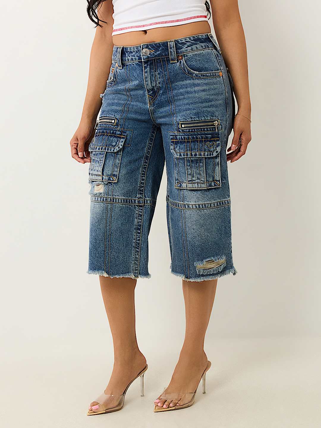 Женские джинсы-капри карго True Religion Bobbi Baggy, светло-коричневые с потертостями