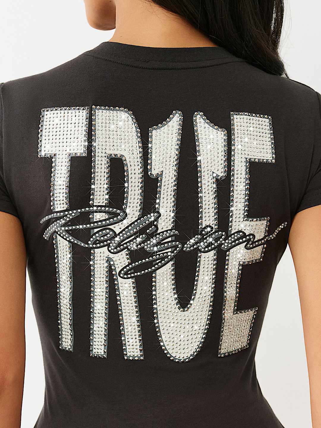 CRYSTAL TRUE LOGO V NECK TEE