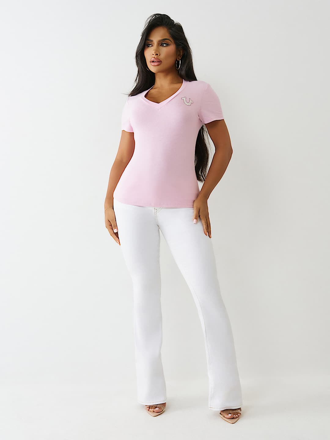 CRYSTAL TRUE LOGO V NECK TEE