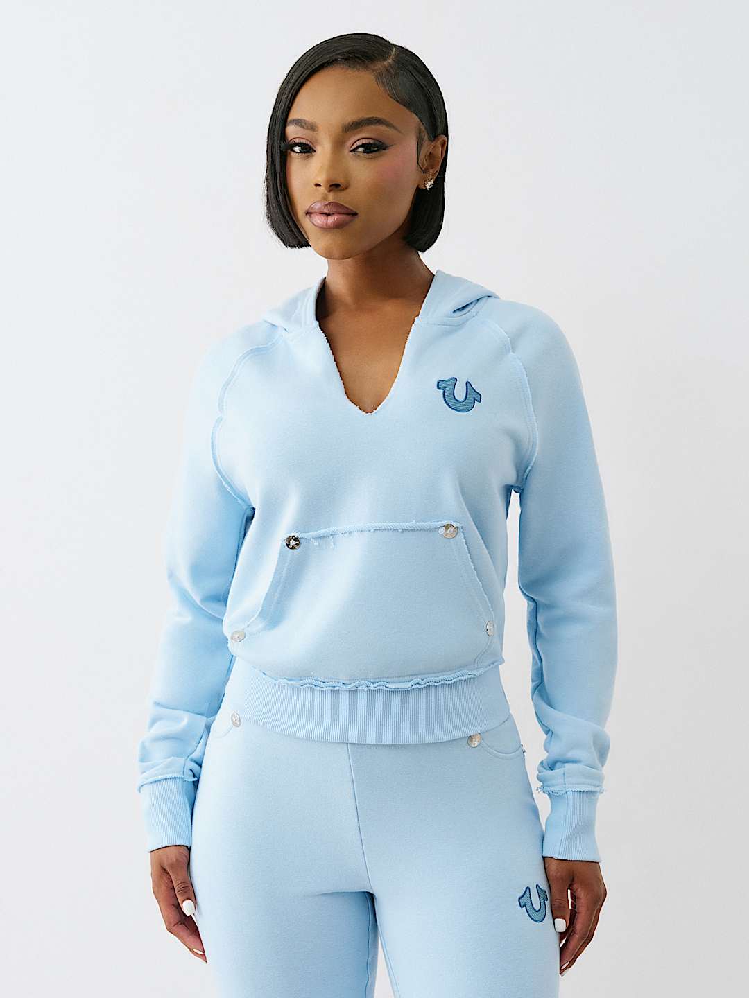 EMBROIDERED TERRY V NOTCH HOODIE