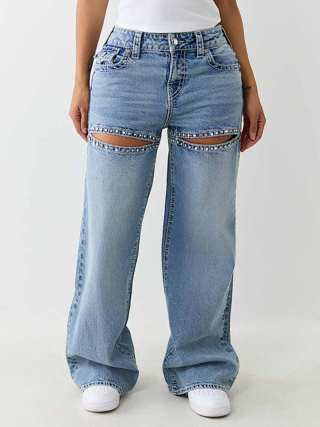 BOBBI CRYSTAL CUTOUT BIG T BAGGY JEAN