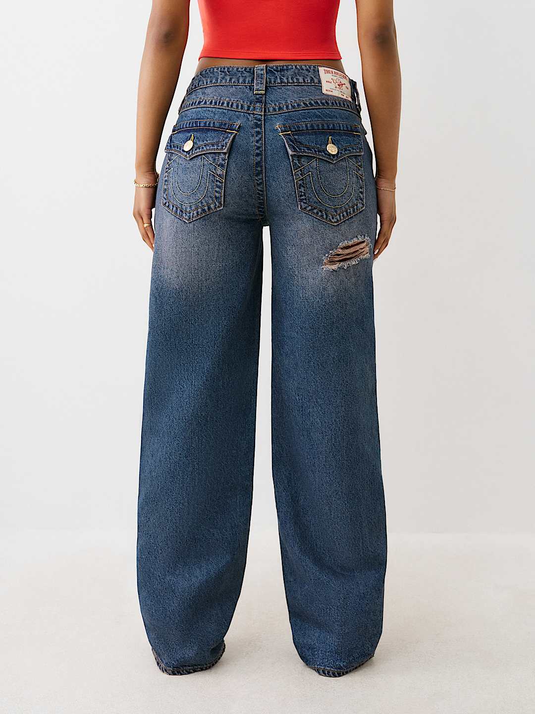DISTRESSED MID RISE RELAXED JEAN