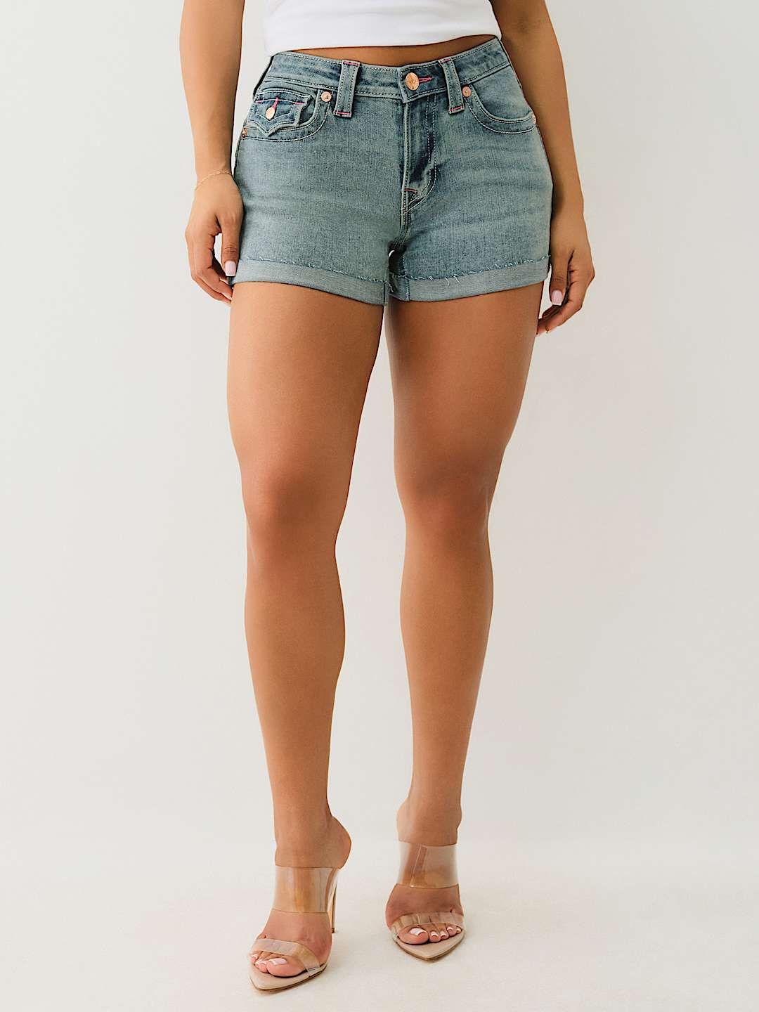 JENNIE ‘I LOVE TRUE RELIGION’ ROLLED SHORT