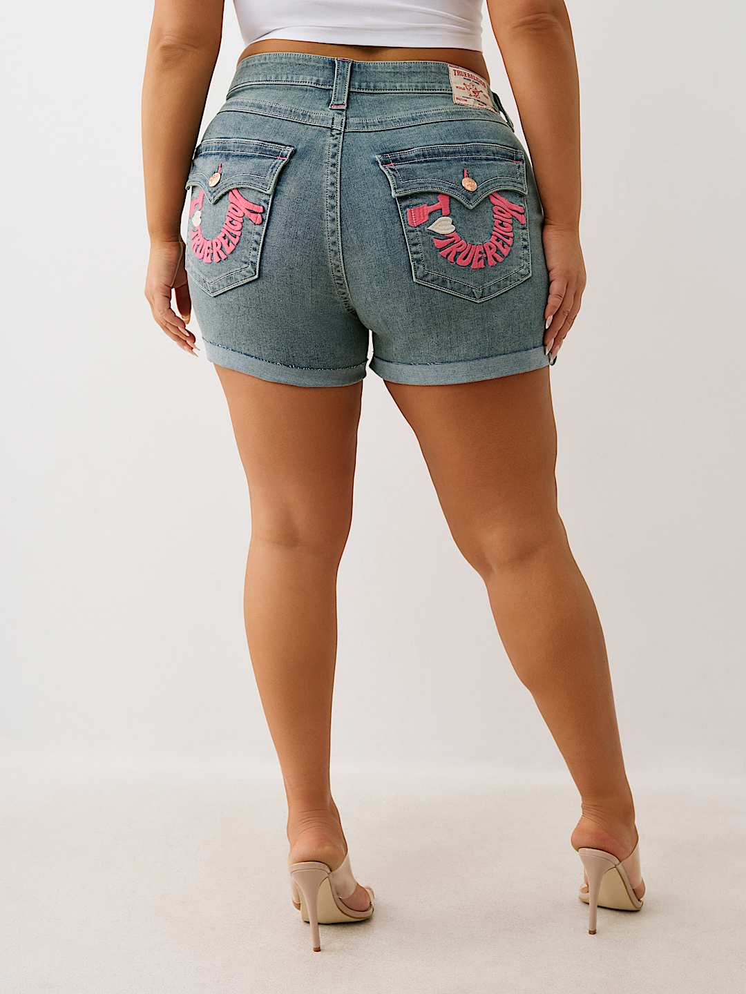 PLUS JENNIE ‘I LOVE TRUE RELIGION’ ROLLED SHORT