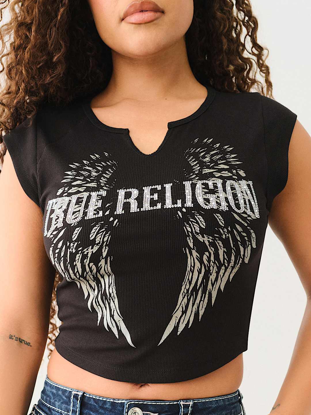 CRYSTAL LOGO WINGED NOTCH BABY TEE
