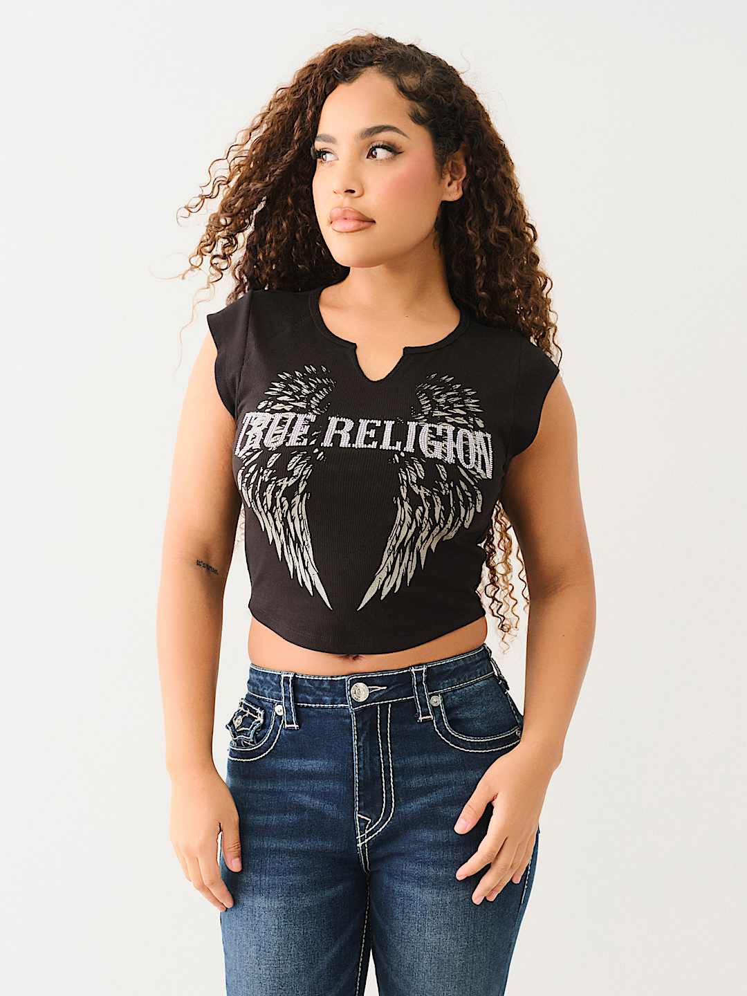 CRYSTAL LOGO WINGED NOTCH BABY TEE