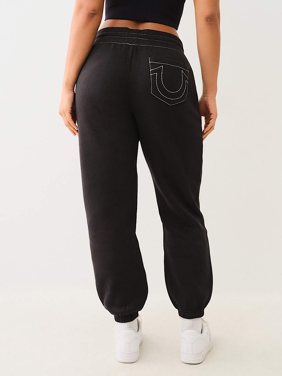 PANTALONES JOGGER AMPLIOS BORDADOS