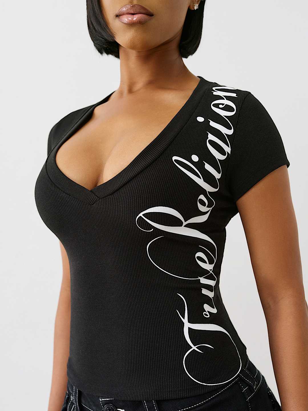 RIBBED SCRIPT LOGO V NECK TOP