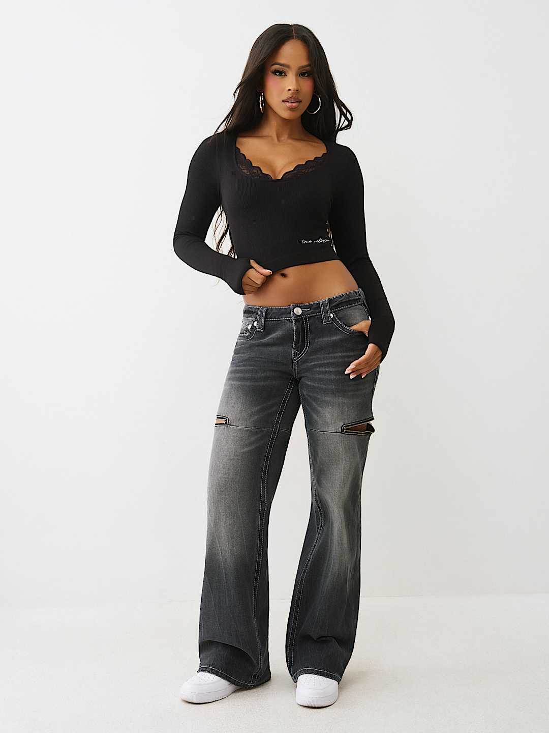 SEAMLESS LACE SCOOP NECK LONG SLEEVE TOP, image 3