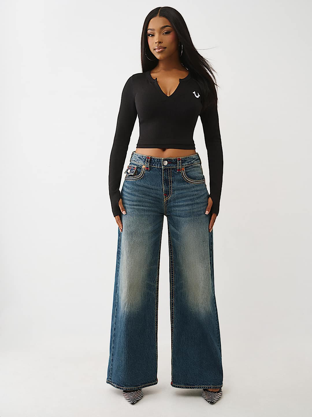 CAMISETA DE MANGA LARGA CON CUELLO EN V SIN COSTURAS, image 3