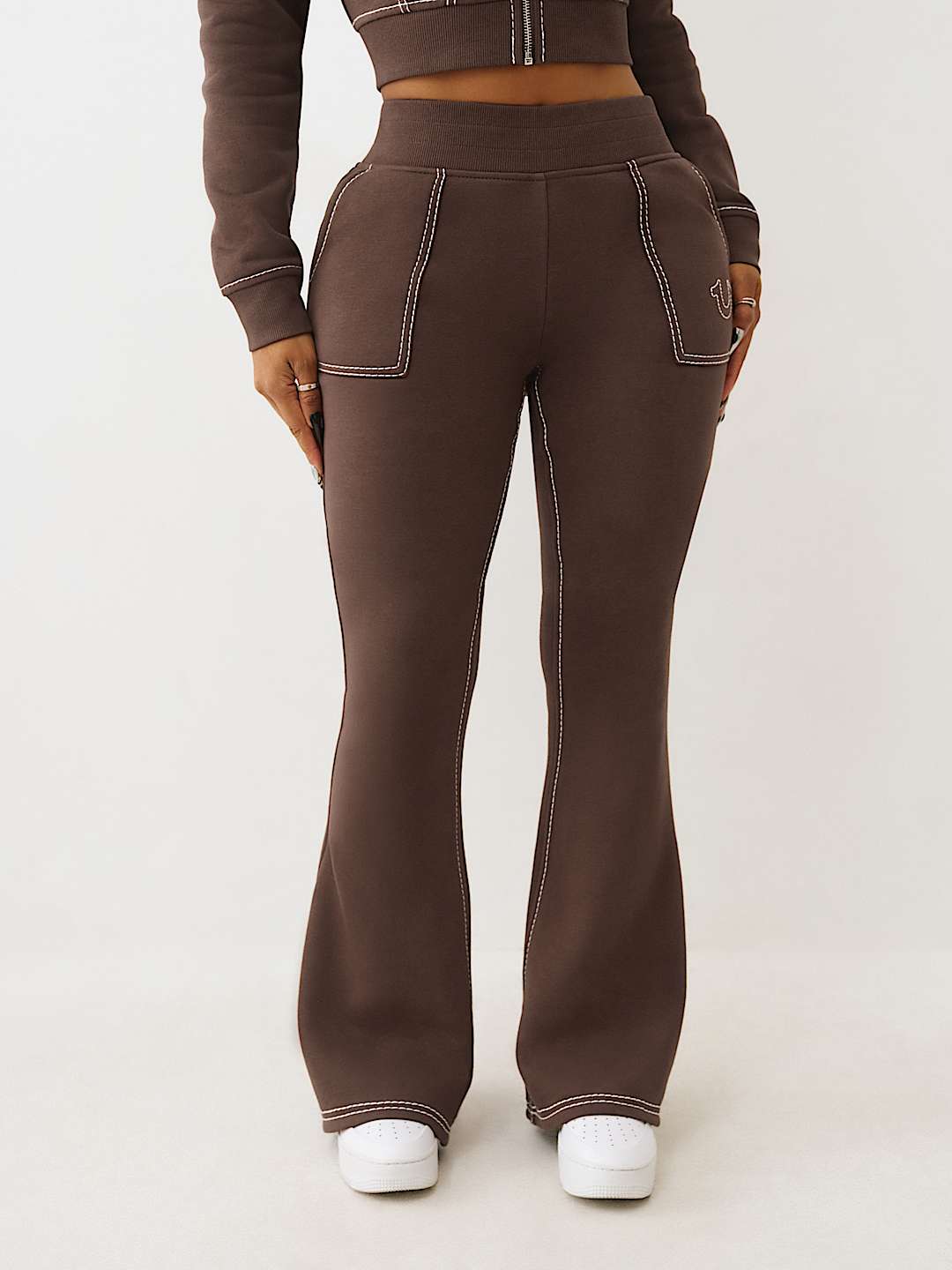 BIG T FLARED SWEATPANT, image 2