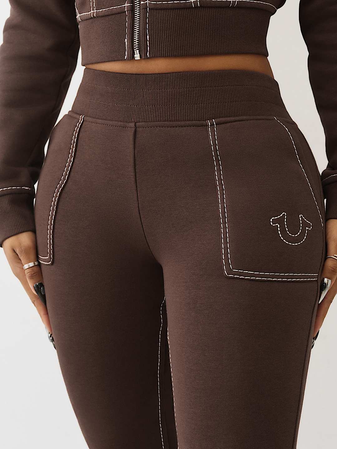 BIG T FLARED SWEATPANT, image 4