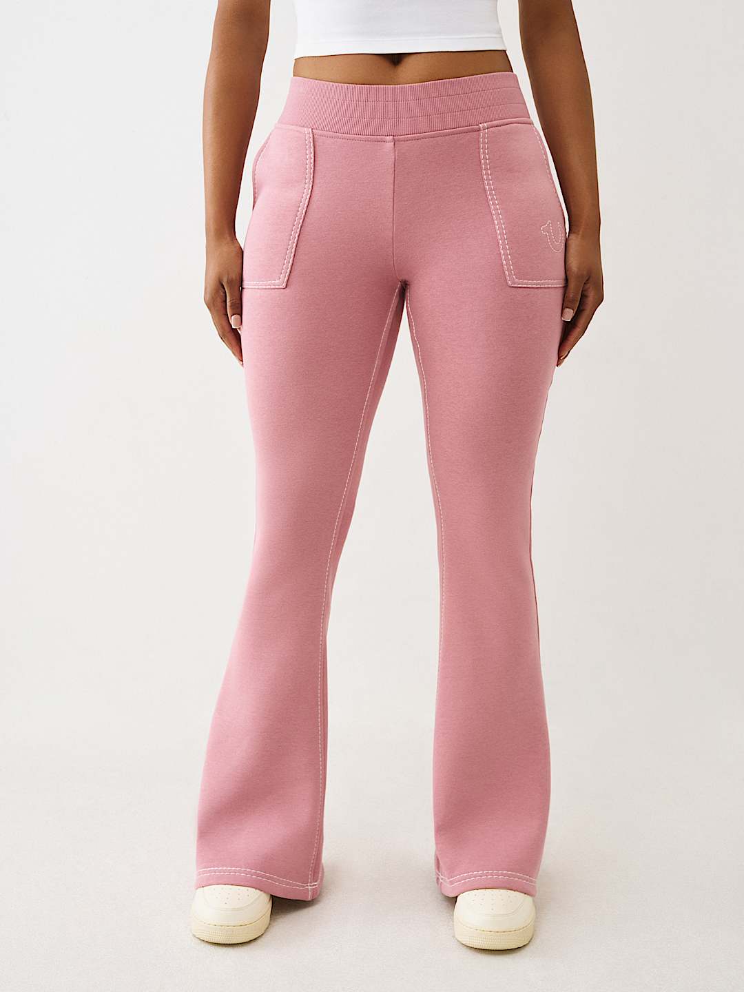 PANTALONES DEPORTIVOS ACAMPANADOS BIG T, image 2