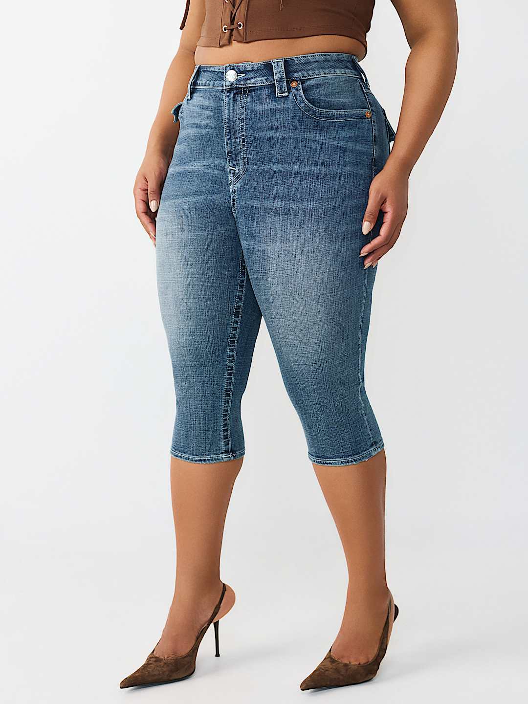 PLUS JENNIE MID RISE FLAP CURVY SKINNY CAPRI, image 3