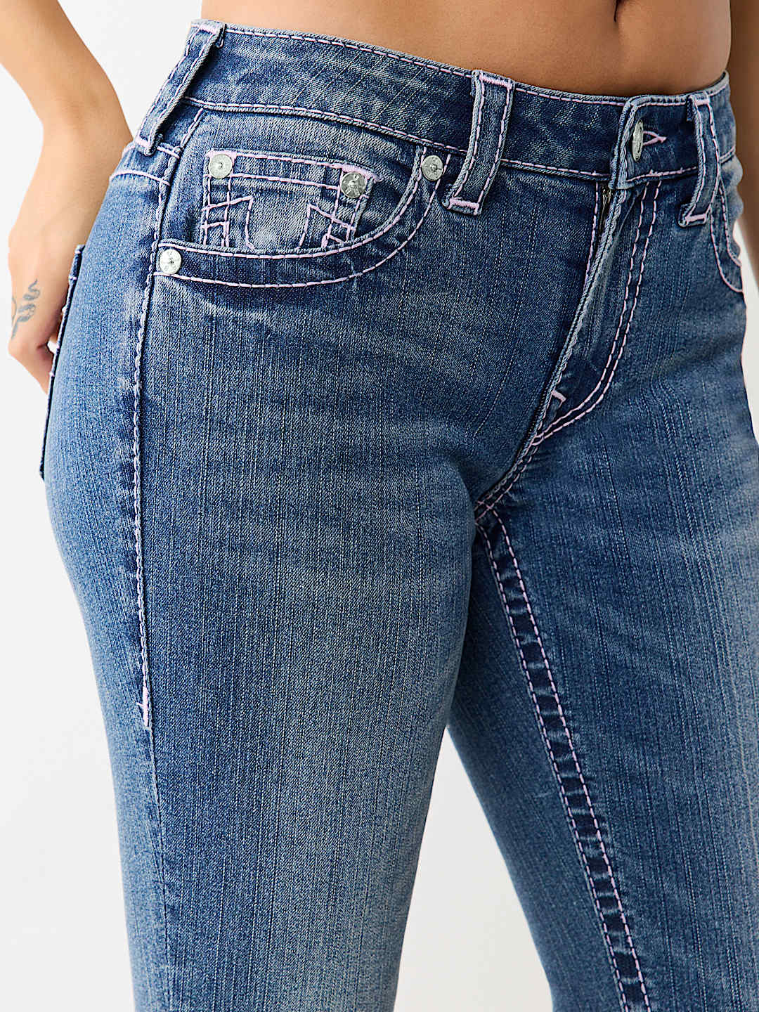 JENNIE MID RISE BIG T CURVY SKINNY JEAN