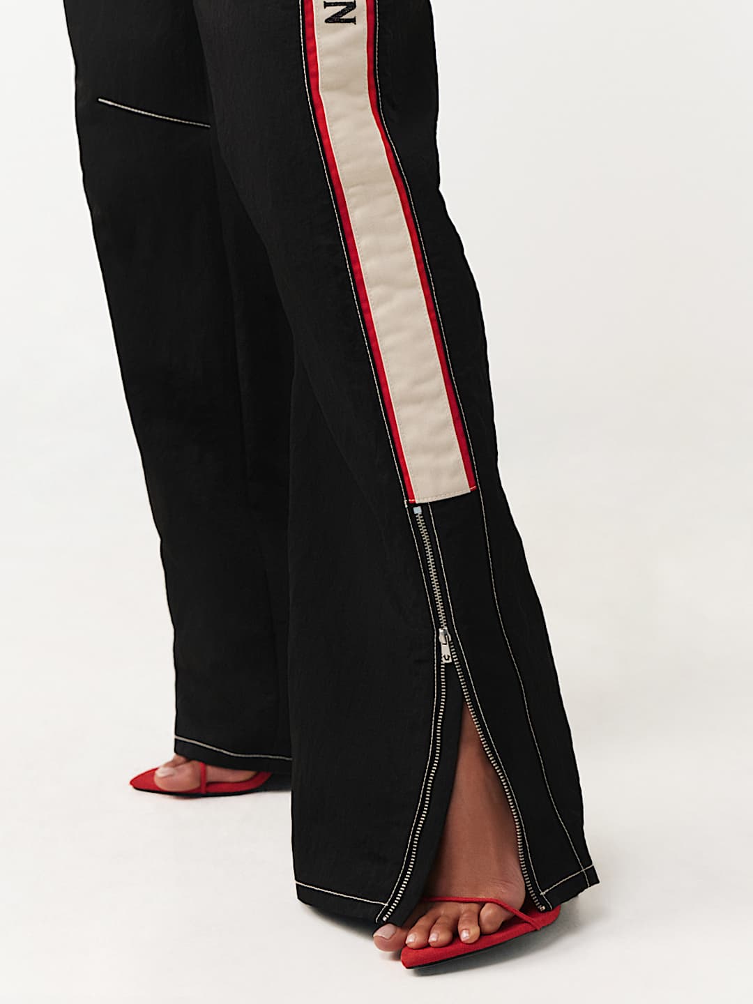 PANTALONES DE NAILON CON PIERNA DE BARRIL BAILEY, image 5