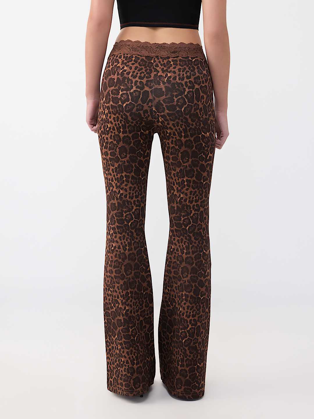 PANTALON COUPE BOTILLON AVEC TAILLE EN DENTELLE ET CRISTAUX, image 6