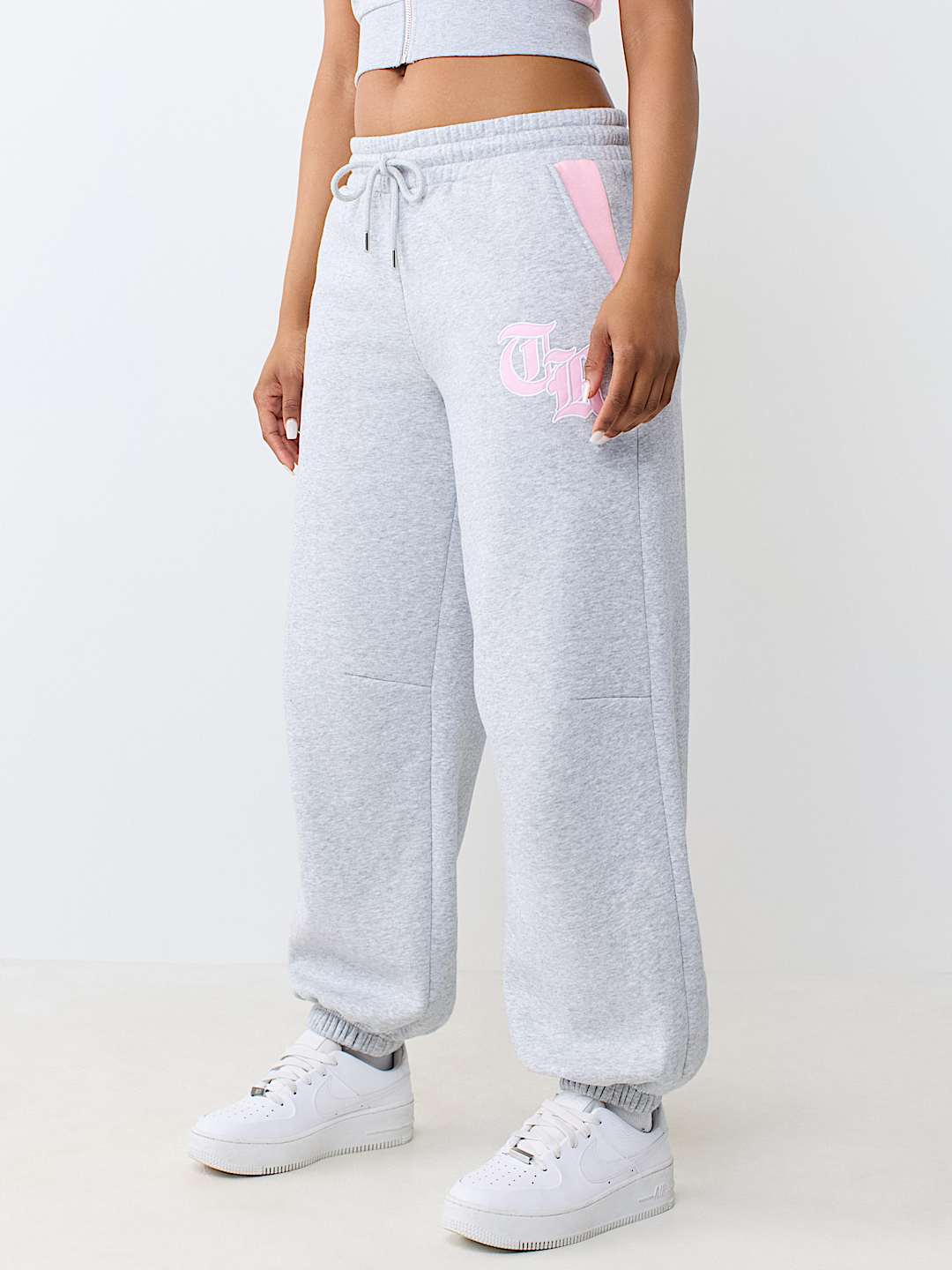CONTRAST PANELED MID RISE BAGGY JOGGER