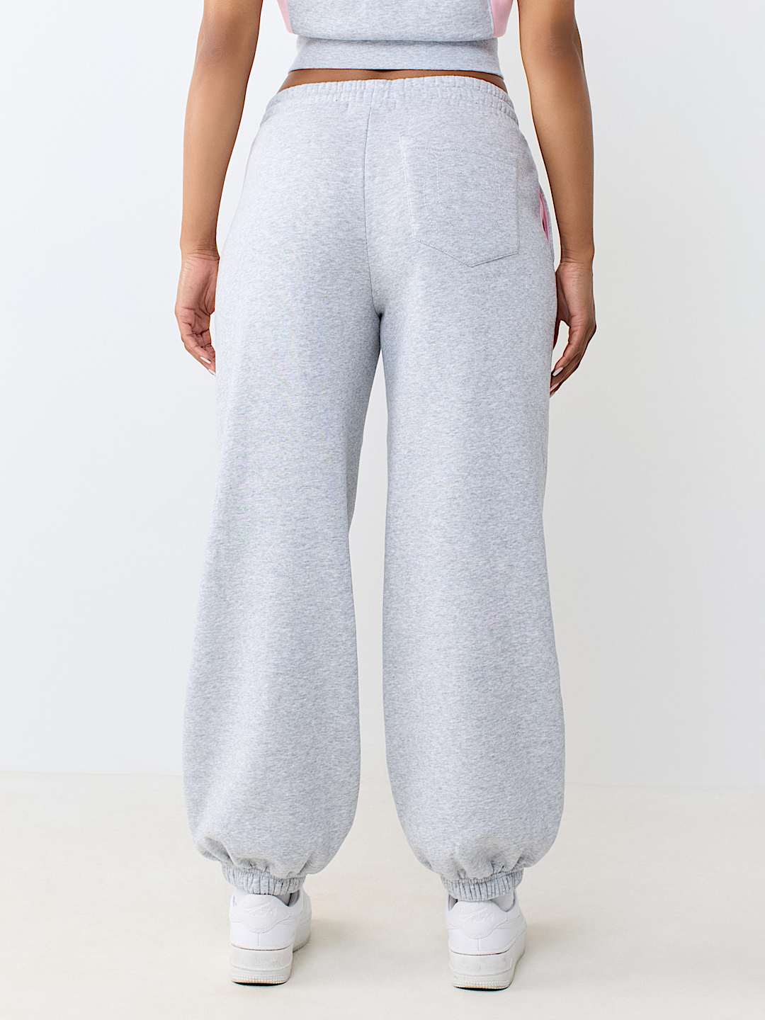 CONTRAST PANELED MID RISE BAGGY JOGGER
