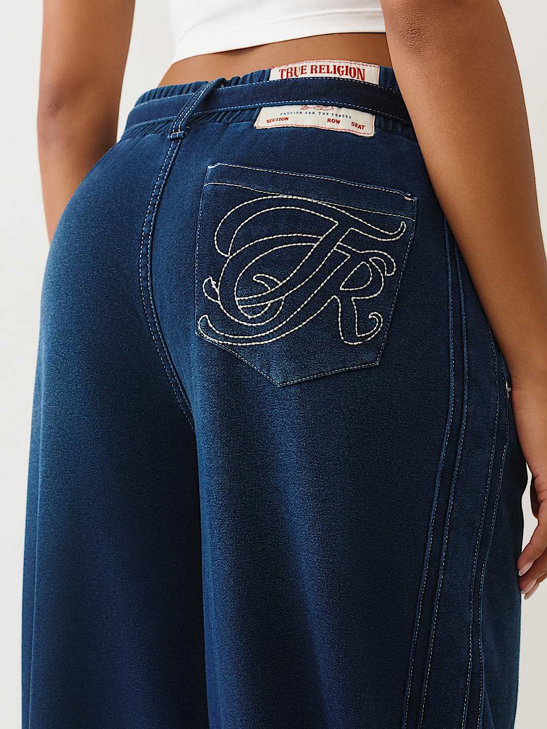 PANTALON EN MOLLETON COUPE BALLON D&Eacute;LAV&Eacute; INDIGO