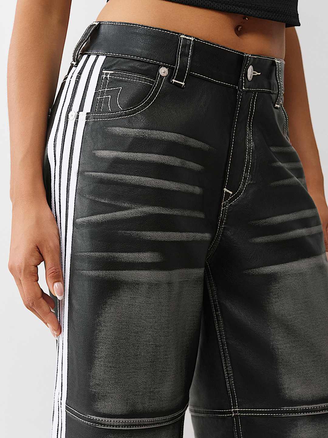 BAILEY FAUX LEATHER BARREL PANT, image 10