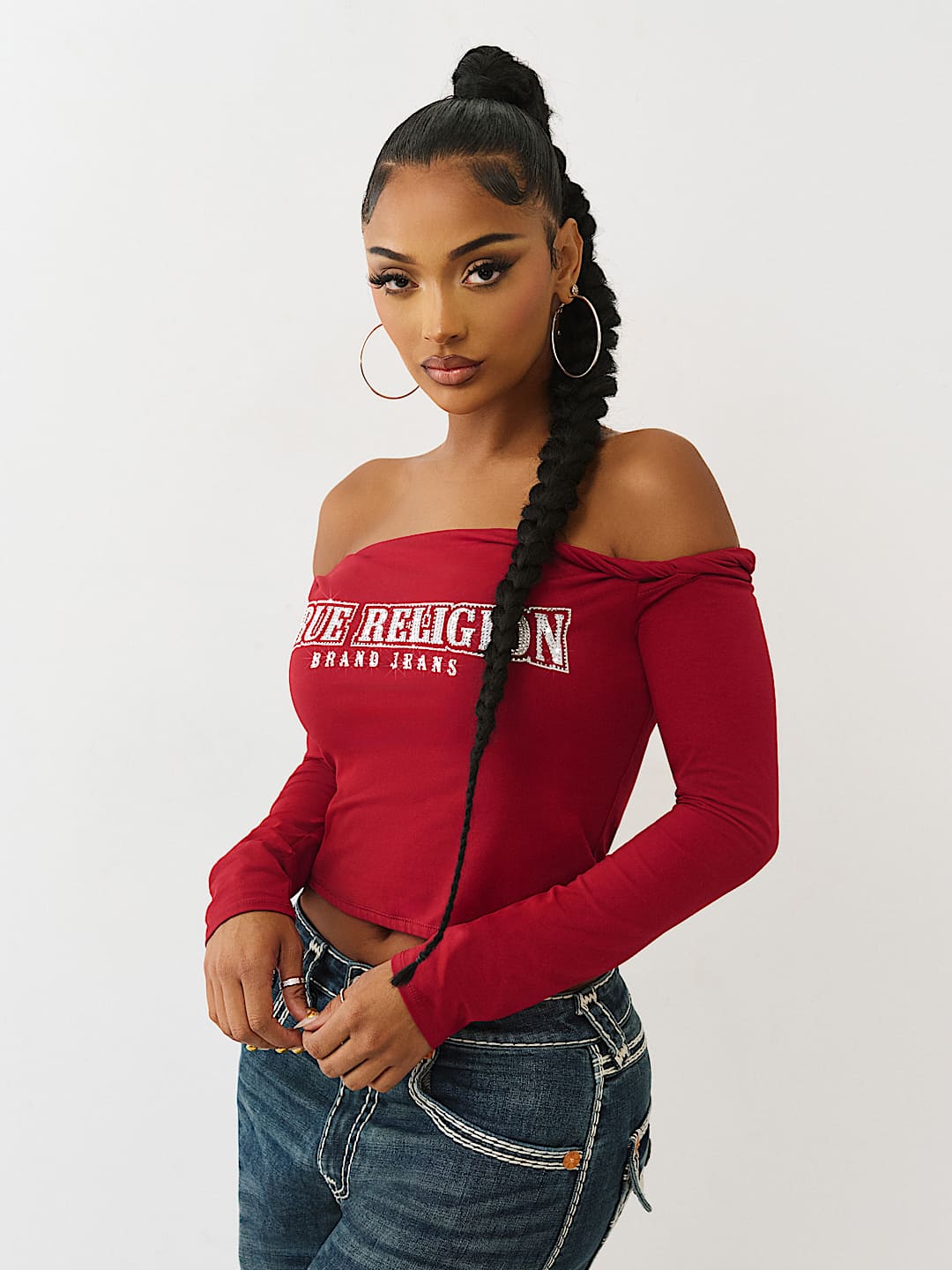 OFF-THE-SHOULDER TWIST TOP