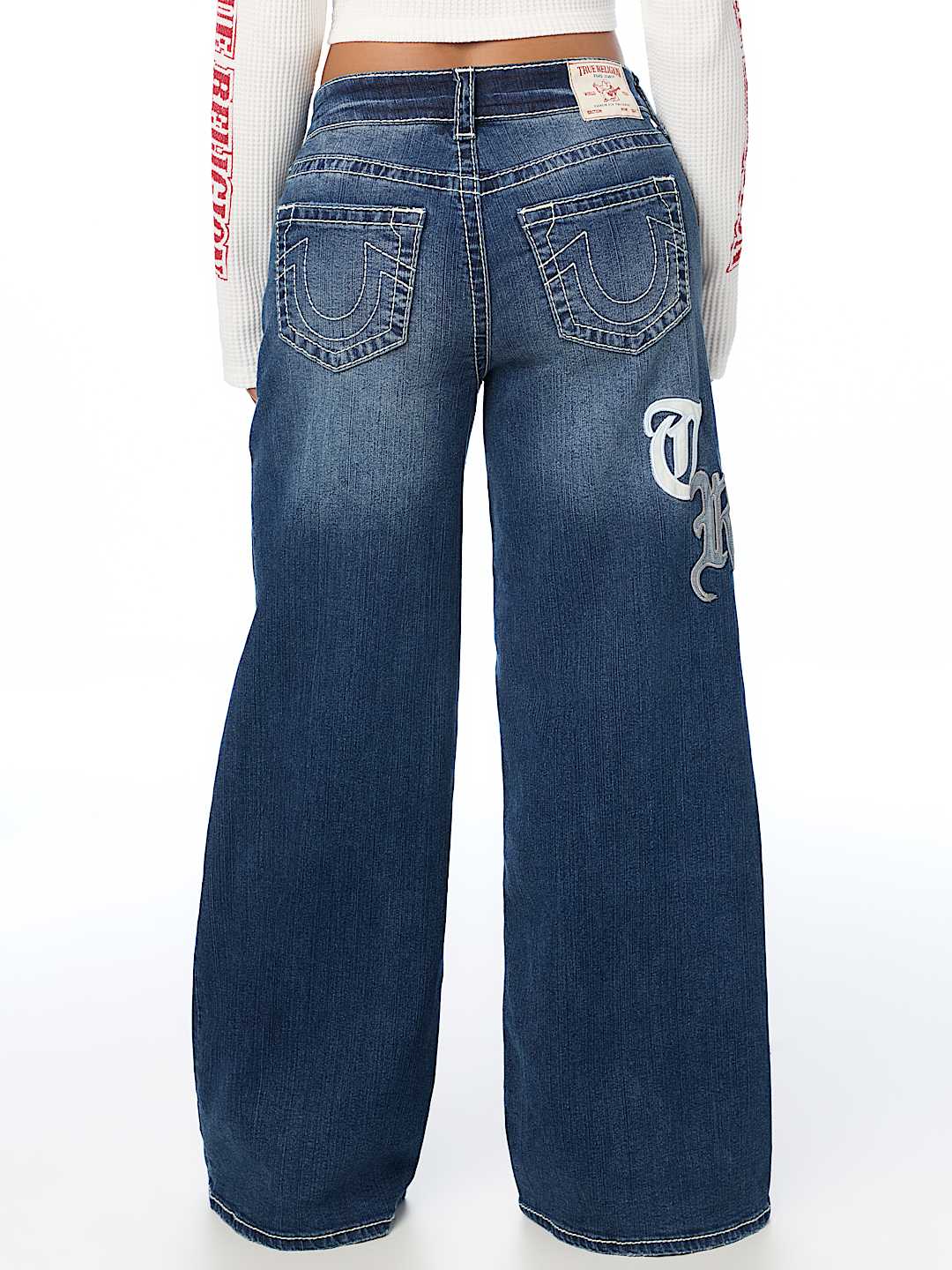 JESSIE MID RISE APPLIQU&Eacute; BIG T SUPER BAGGY JEAN