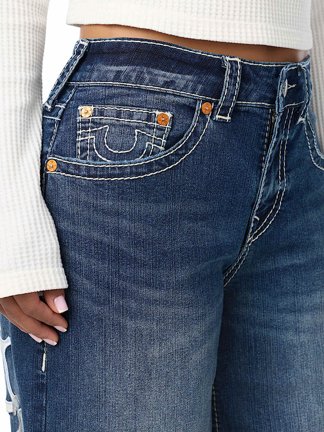 JESSIE MID RISE APPLIQU&Eacute; BIG T SUPER BAGGY JEAN
