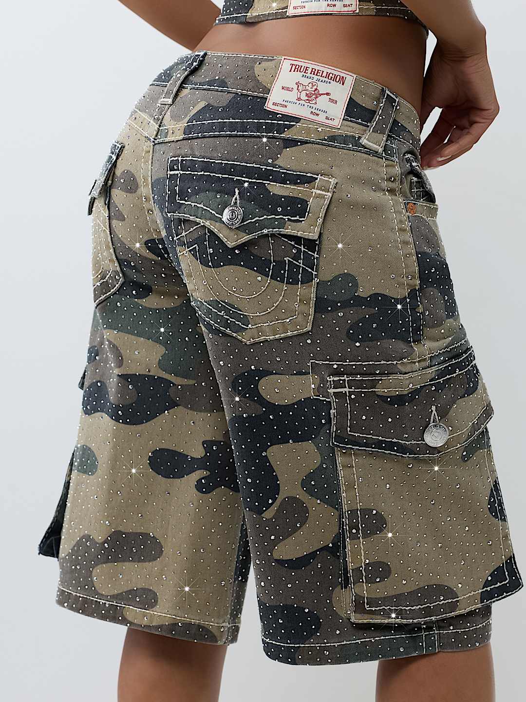 CAMO CARGO BIG T FLAP JORT