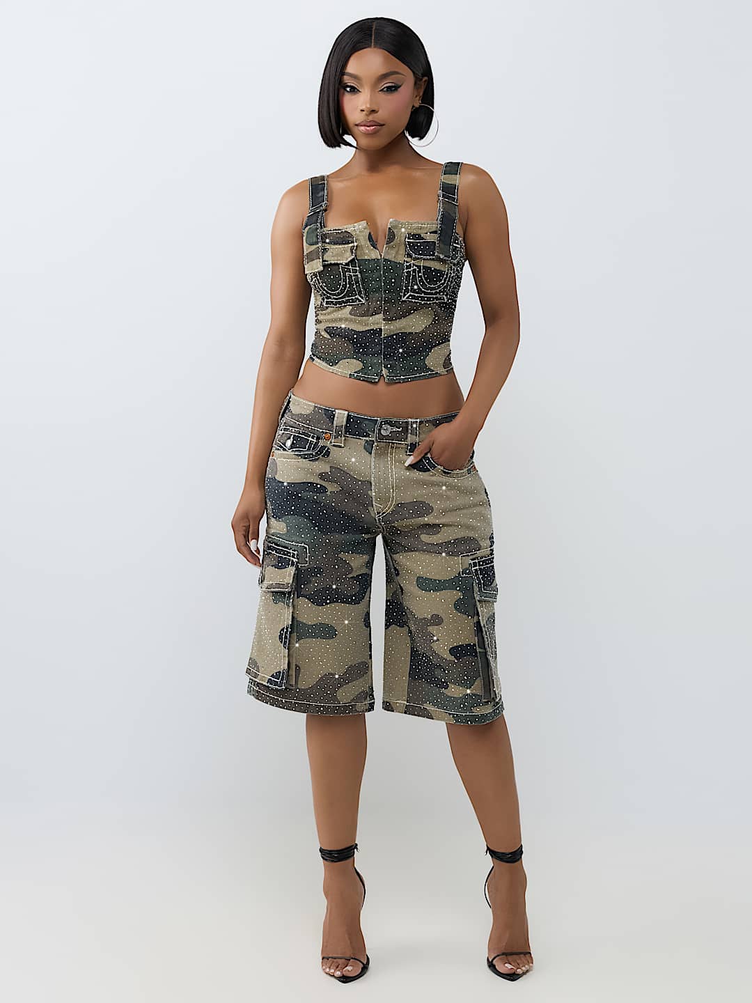 CAMO CARGO BIG T FLAP JORT