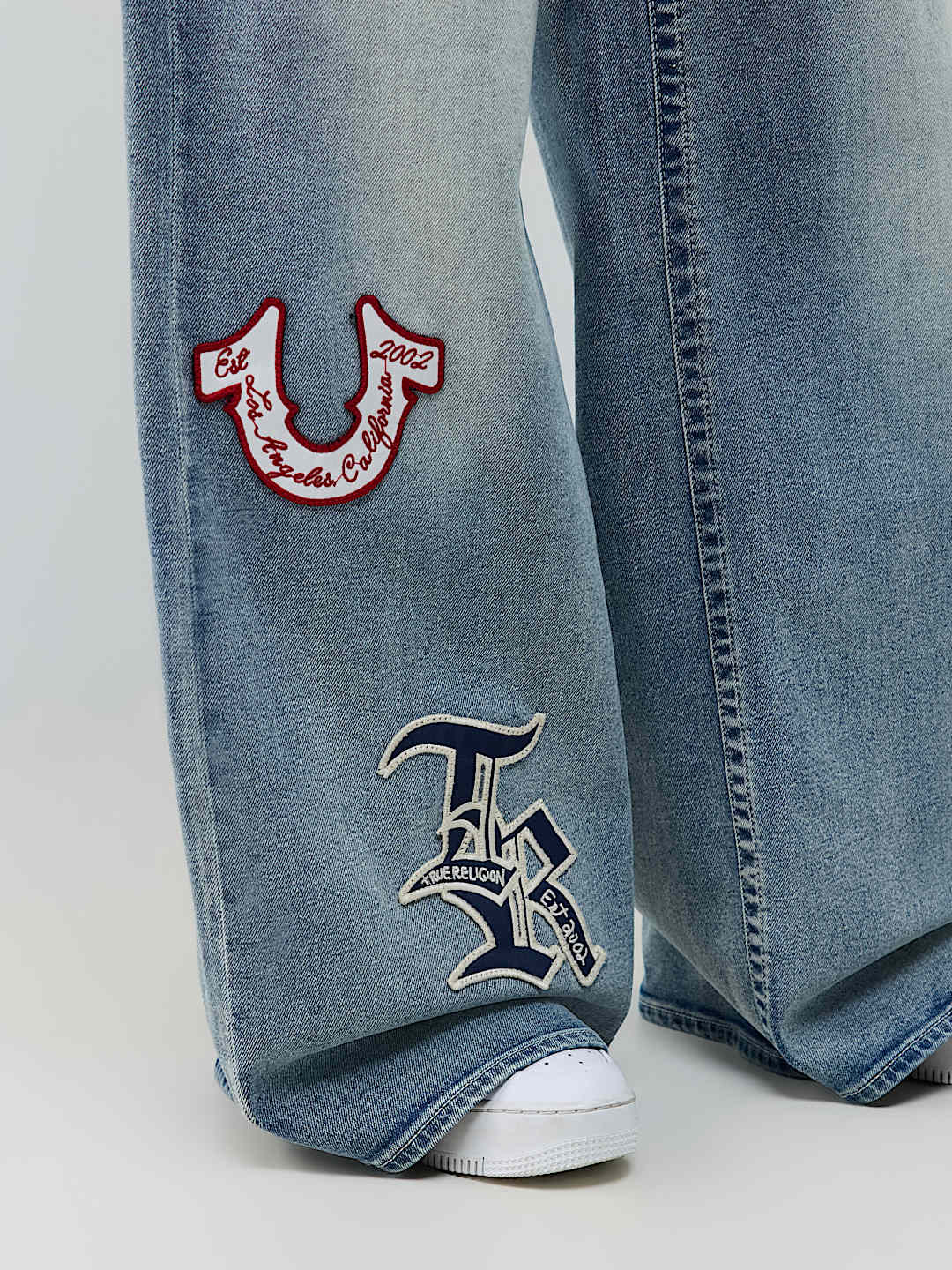 JESSIE MID RISE PATCH FLAP SUPER BAGGY JEAN