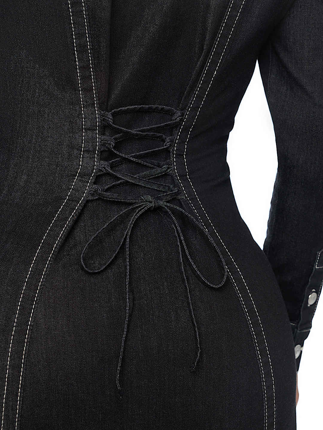ROBE EN DENIM CINTR&Eacute;E LAC&Eacute;E