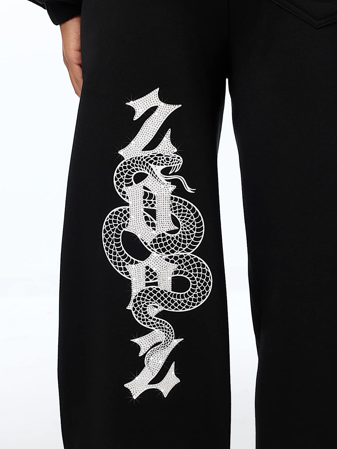 CRYSTAL MID RISE BOYFRIEND JOGGER