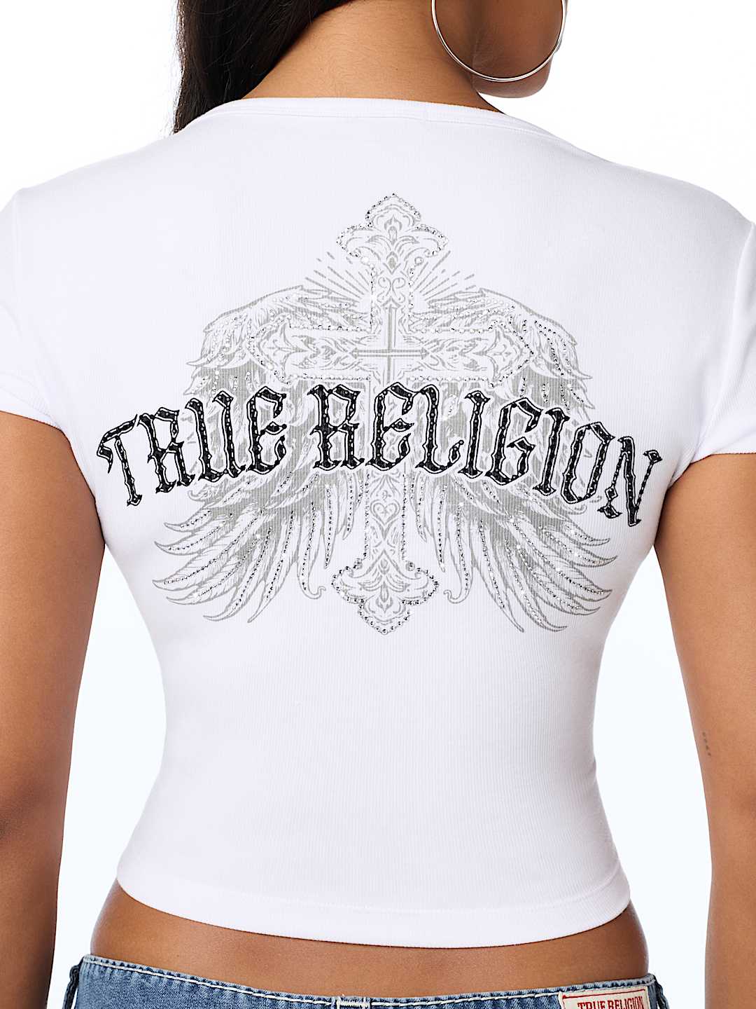 CRYSTAL SCRIPT WING NOTCH TEE